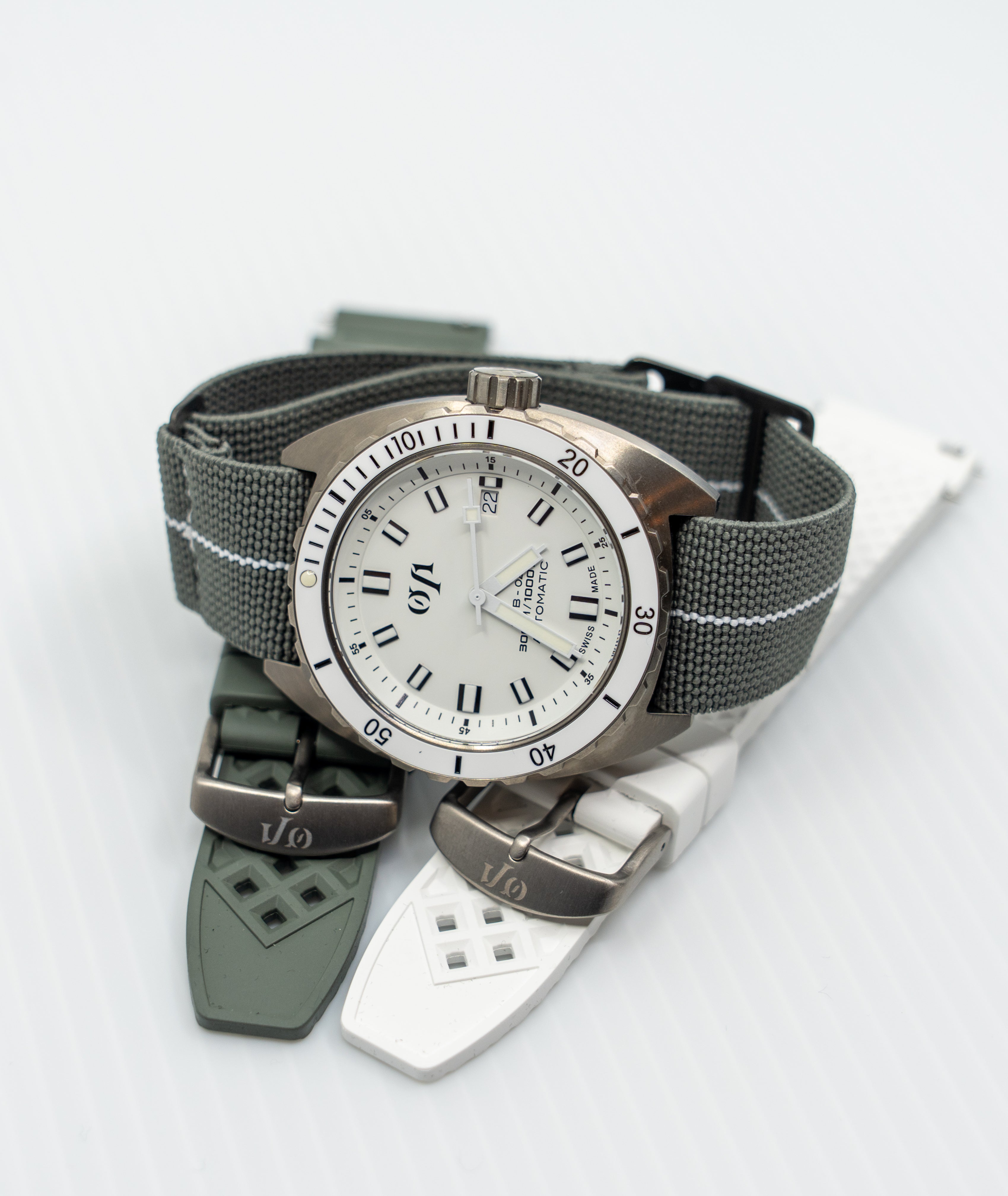 Sub-02: White