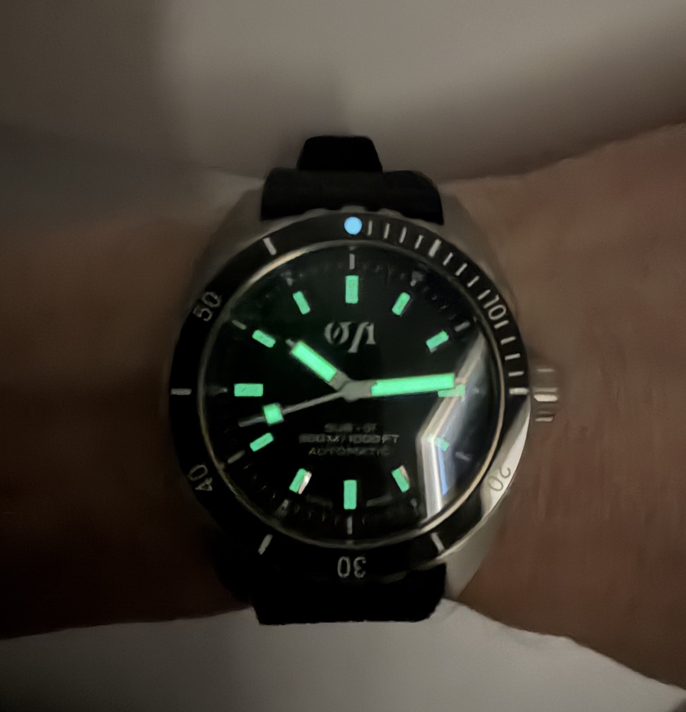 Sub-01 : Noir