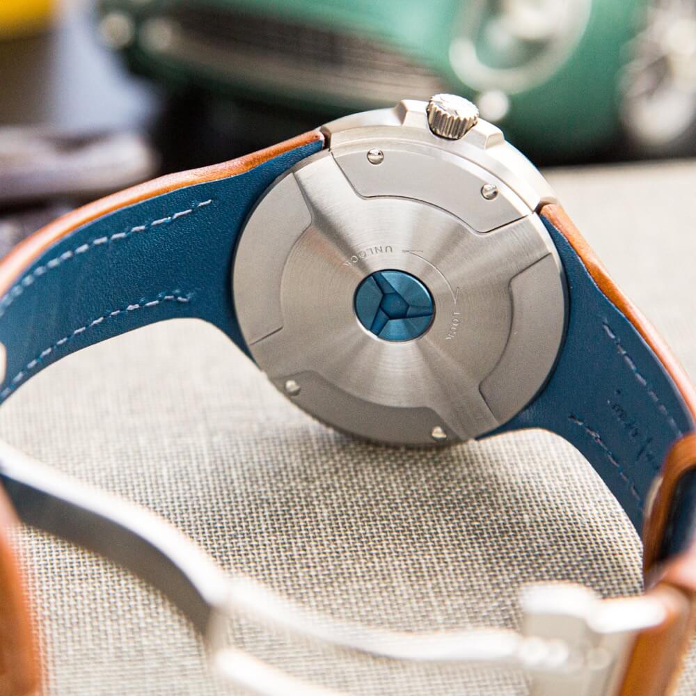 MOT1ON Chronograph Silver]